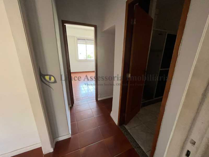 Apartamento à venda com 2 quartos, 68m² - Foto 12