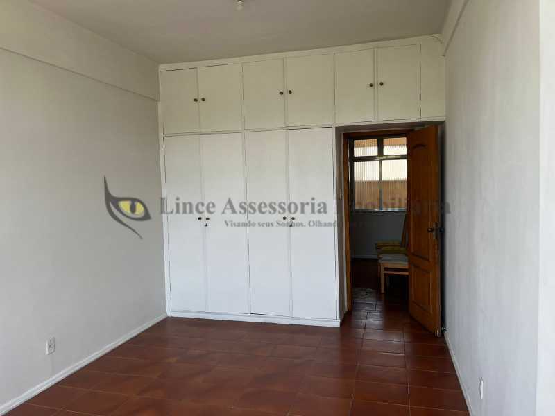 Apartamento à venda com 2 quartos, 68m² - Foto 6