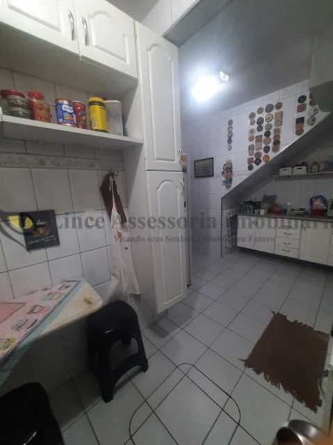 Casa de Vila à venda com 3 quartos, 158m² - Foto 14