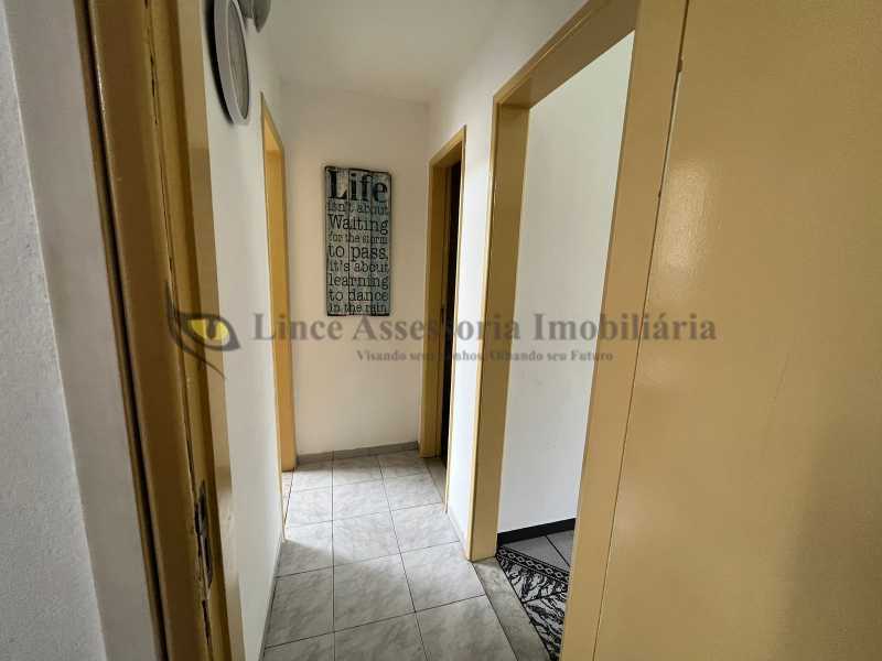 Apartamento à venda com 2 quartos, 70m² - Foto 6