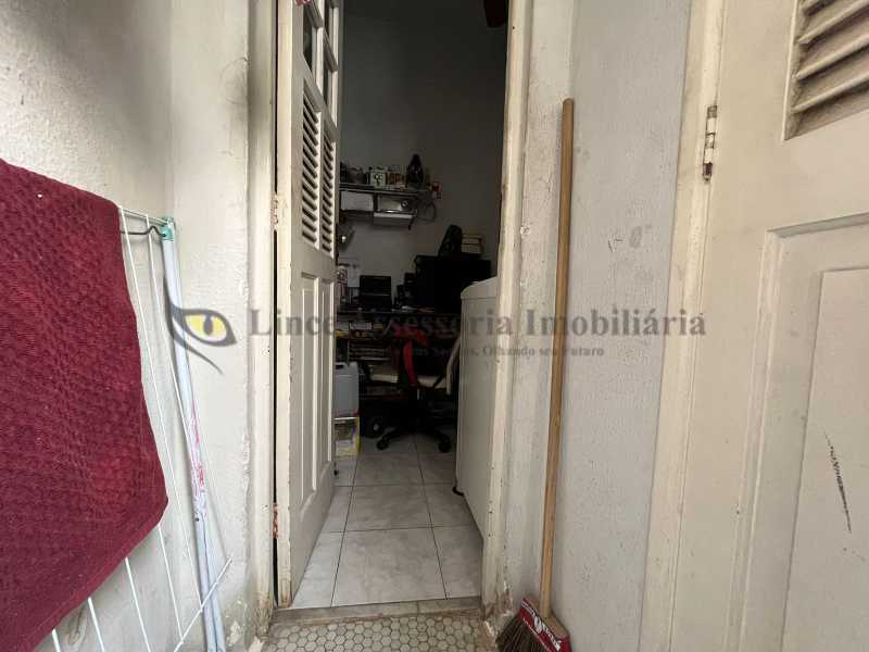 Apartamento à venda com 2 quartos, 70m² - Foto 22