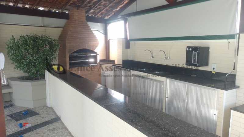 Apartamento à venda com 3 quartos, 101m² - Foto 28