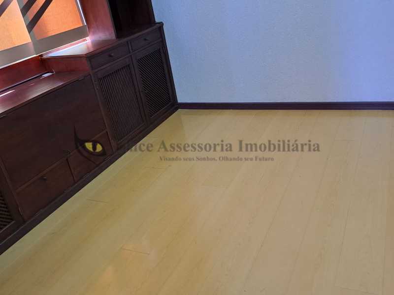 Apartamento à venda com 3 quartos, 102m² - Foto 11