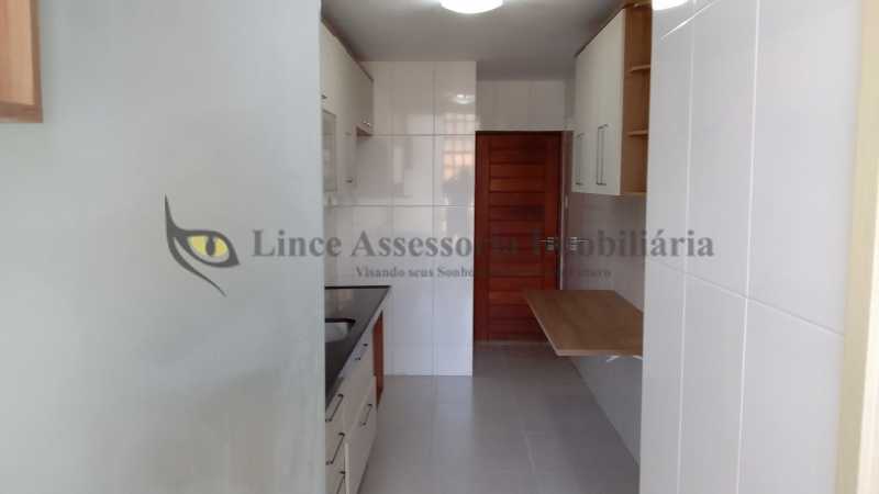 Apartamento à venda com 2 quartos, 102m² - Foto 30