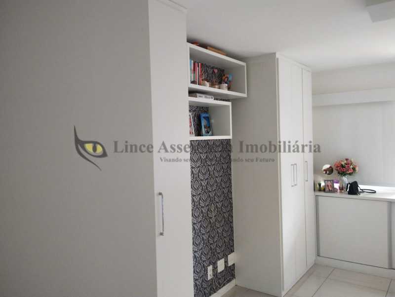 Apartamento à venda com 2 quartos, 82m² - Foto 6