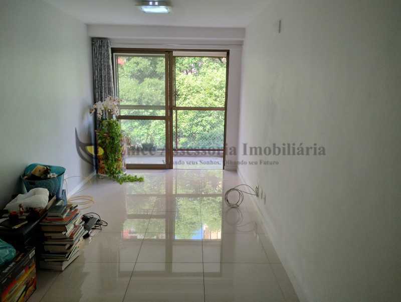 Apartamento à venda com 2 quartos, 82m² - Foto 1