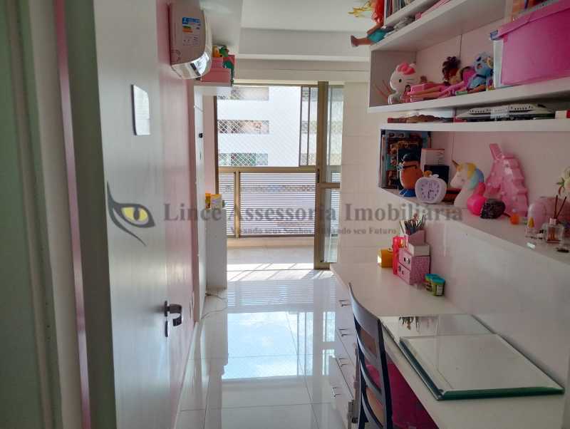 Apartamento à venda com 2 quartos, 82m² - Foto 17