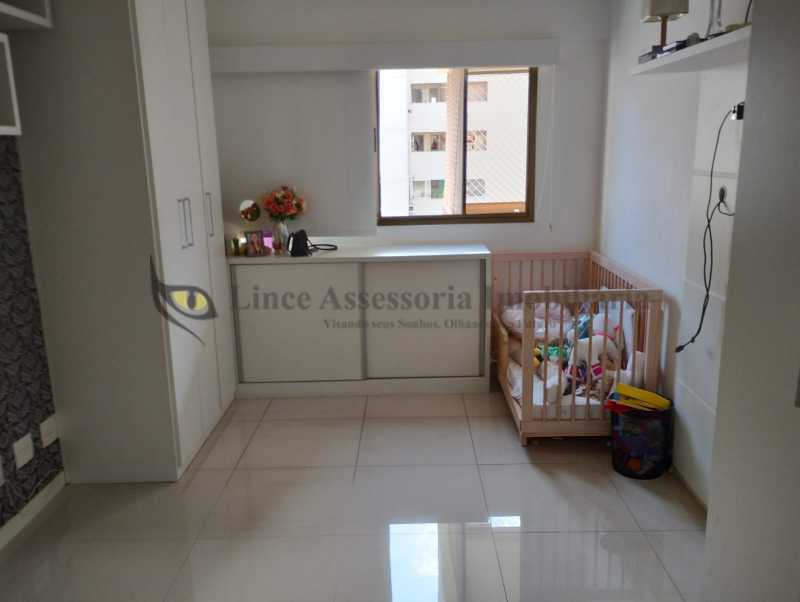 Apartamento à venda com 2 quartos, 82m² - Foto 9