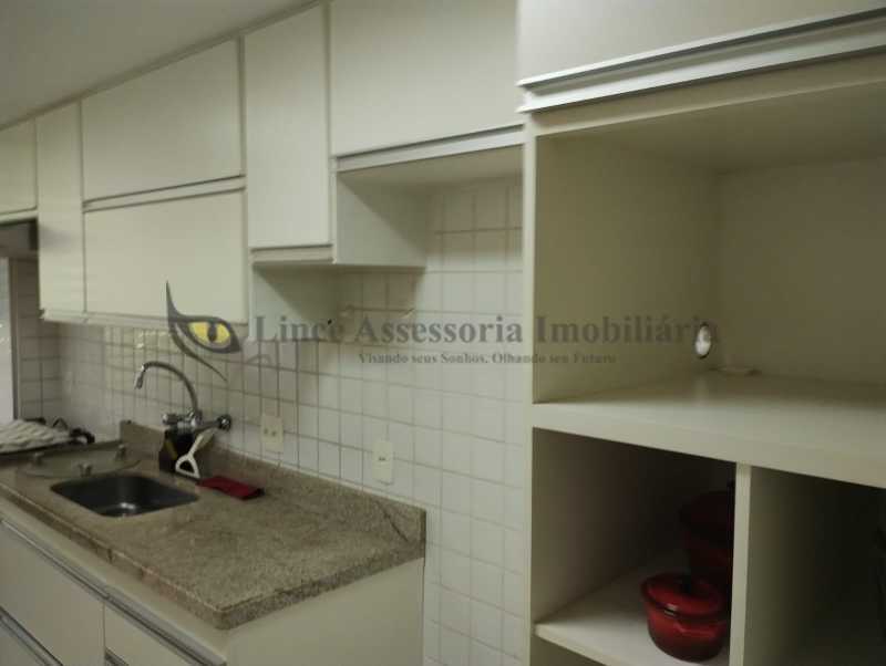 Apartamento à venda com 2 quartos, 82m² - Foto 22