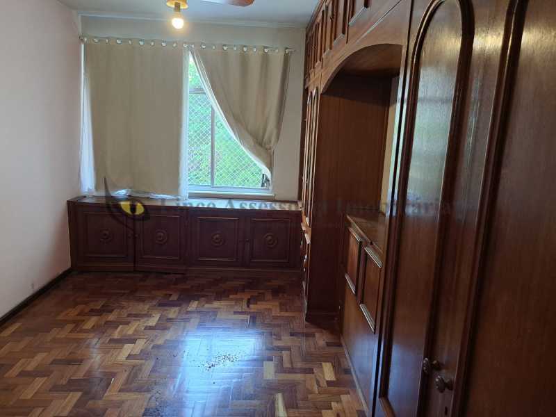 Apartamento à venda com 3 quartos, 120m² - Foto 3