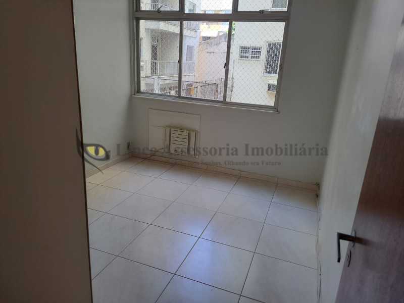 Apartamento à venda com 3 quartos, 120m² - Foto 9