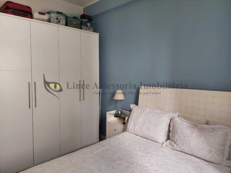 Apartamento à venda com 2 quartos, 73m² - Foto 8