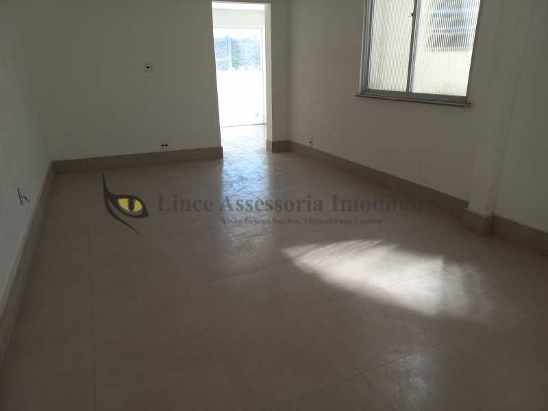 Cobertura à venda com 1 quarto, 70m² - Foto 5