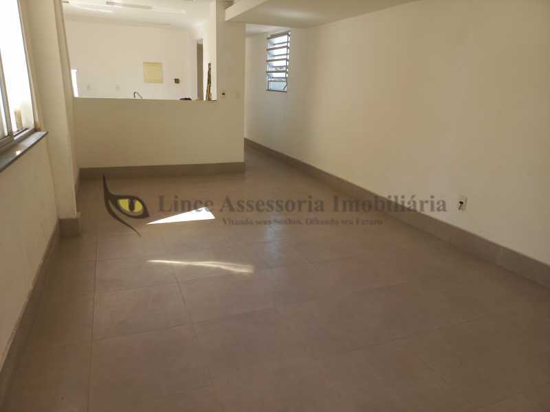 Cobertura à venda com 1 quarto, 70m² - Foto 8