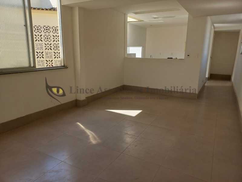 Cobertura à venda com 1 quarto, 70m² - Foto 9