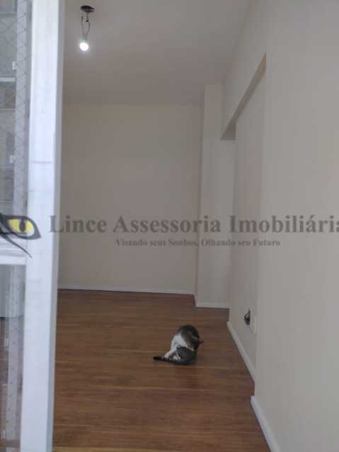 Apartamento à venda com 2 quartos, 73m² - Foto 6