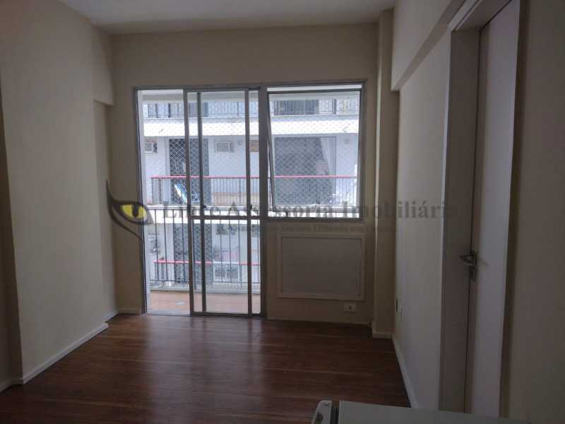 Apartamento à venda com 2 quartos, 73m² - Foto 7