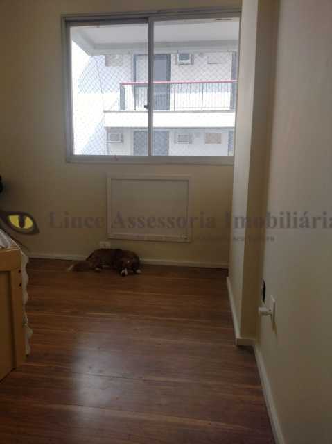 Apartamento à venda com 2 quartos, 73m² - Foto 11