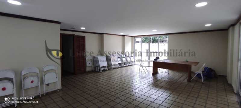 Apartamento à venda com 2 quartos, 73m² - Foto 29