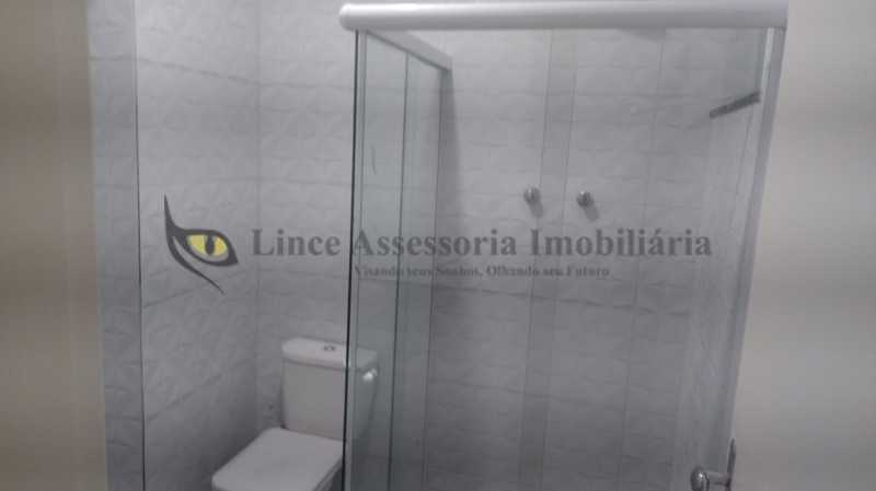 Apartamento à venda com 2 quartos, 70m² - Foto 12