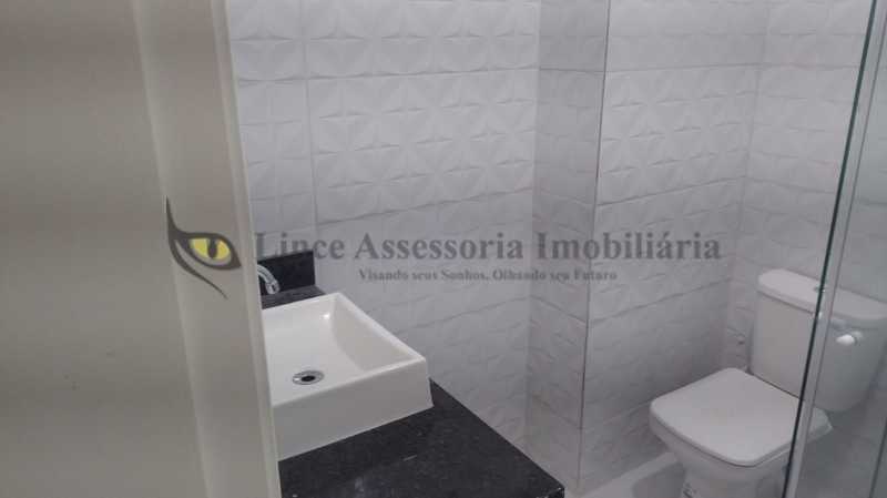 Apartamento à venda com 2 quartos, 70m² - Foto 13