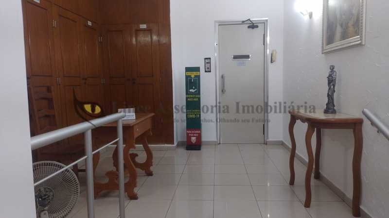 Apartamento à venda com 2 quartos, 70m² - Foto 27