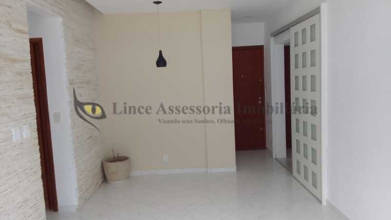 Apartamento à venda com 3 quartos, 92m² - Foto 2