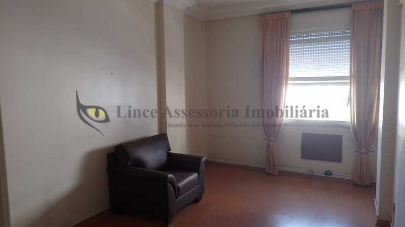 Apartamento à venda com 2 quartos, 105m² - Foto 8