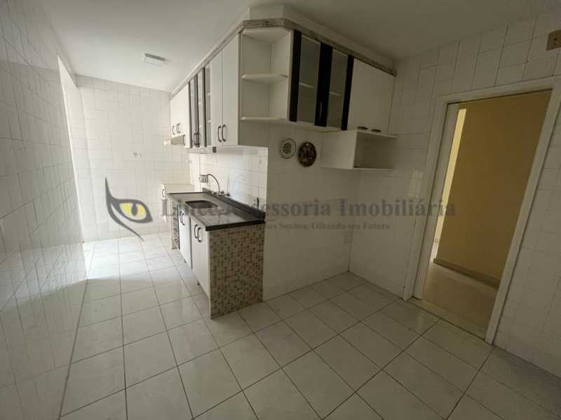 Apartamento à venda com 2 quartos, 88m² - Foto 22