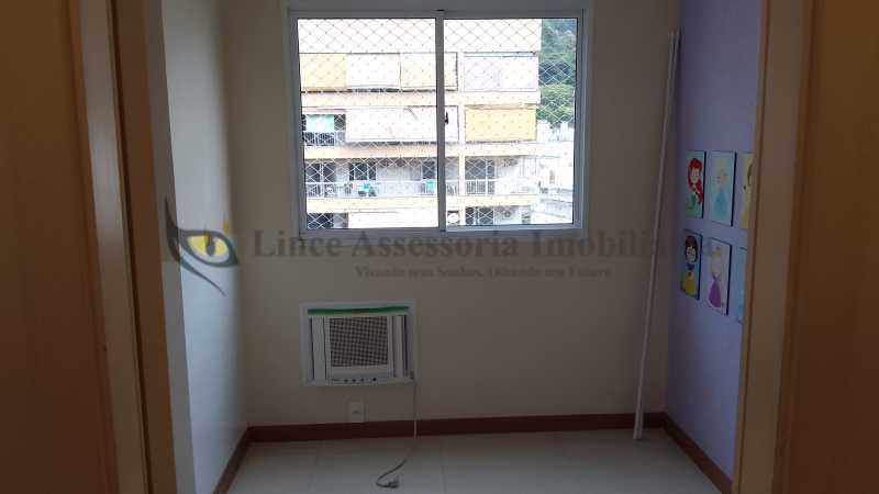 Apartamento à venda com 3 quartos, 80m² - Foto 7