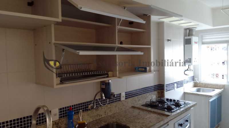 Apartamento à venda com 3 quartos, 80m² - Foto 18