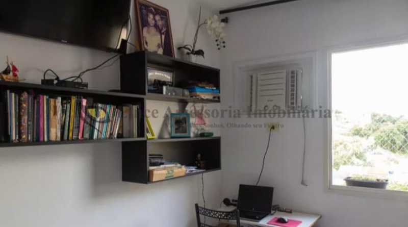 Apartamento à venda com 2 quartos, 74m² - Foto 23