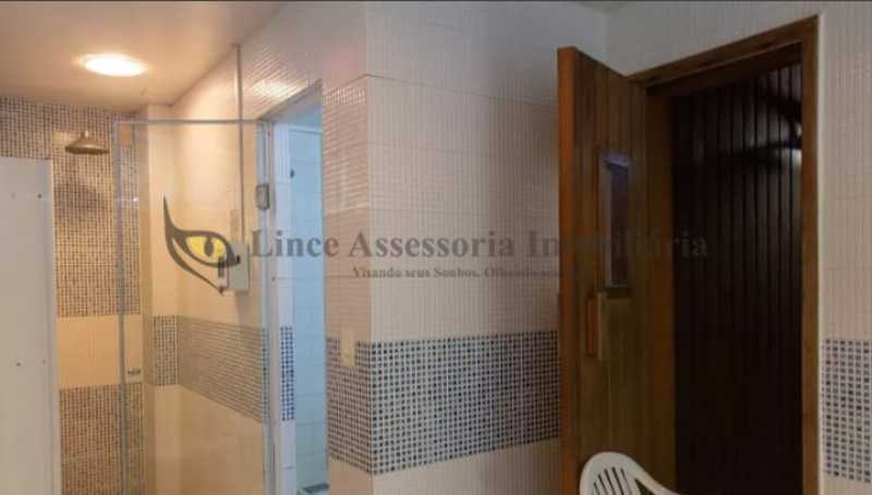 Apartamento à venda com 2 quartos, 74m² - Foto 29