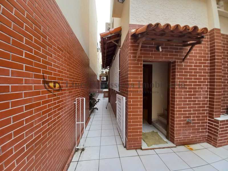 Casa à venda com 5 quartos, 600m² - Foto 2