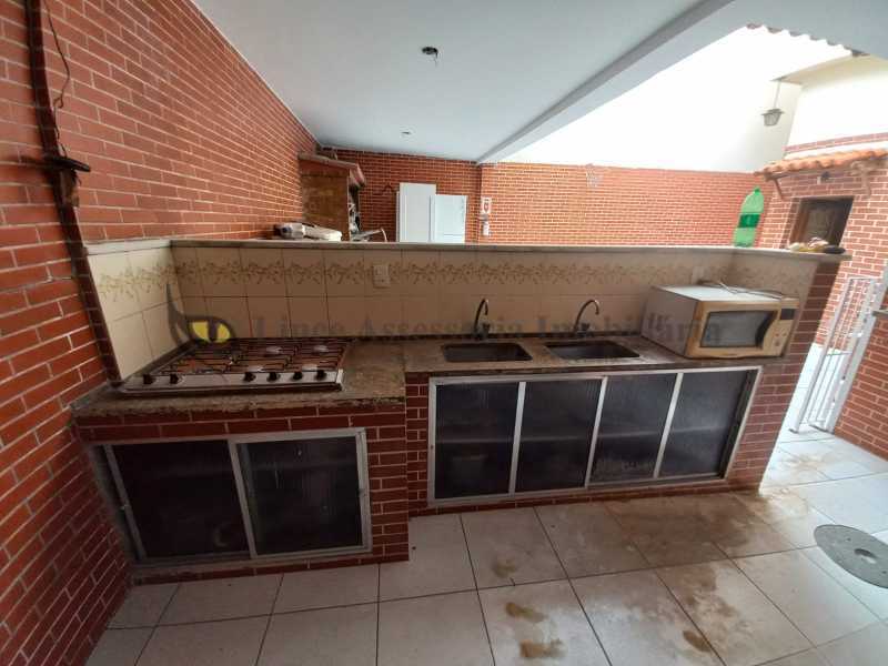 Casa à venda com 5 quartos, 600m² - Foto 3