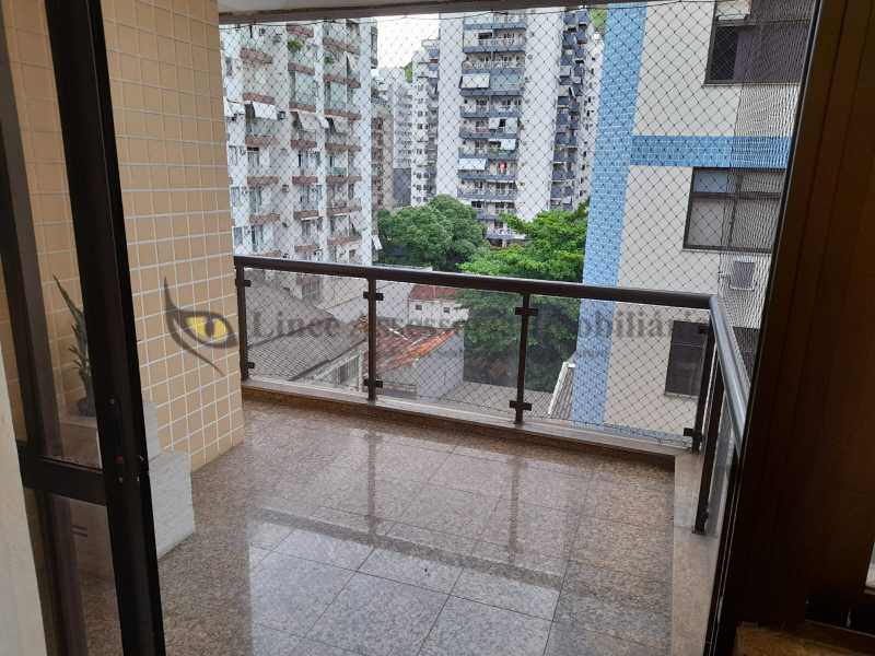 Apartamento à venda com 4 quartos, 140m² - Foto 4