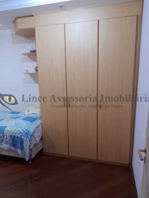 Apartamento à venda com 4 quartos, 140m² - Foto 11