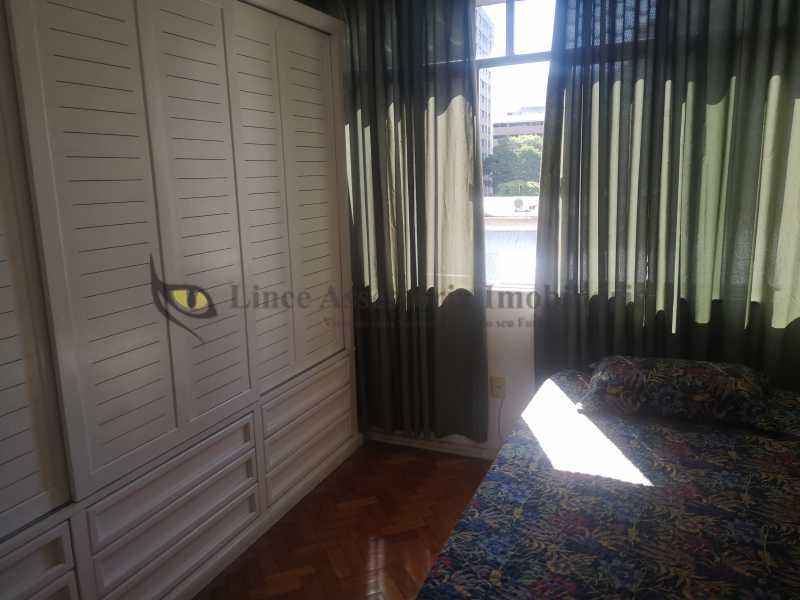 Apartamento à venda com 1 quarto, 40m² - Foto 11