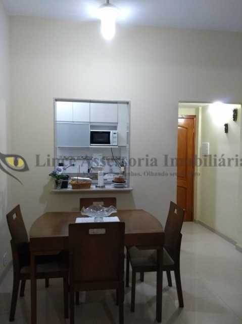 Apartamento à venda com 1 quarto, 43m² - Foto 2