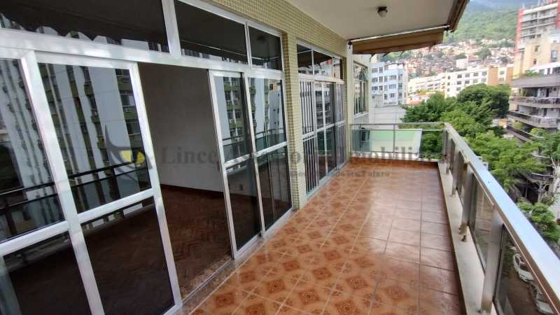 Apartamento à venda com 4 quartos, 160m² - Foto 4