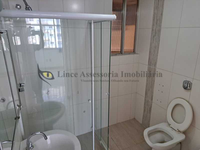 Apartamento à venda com 2 quartos, 80m² - Foto 7