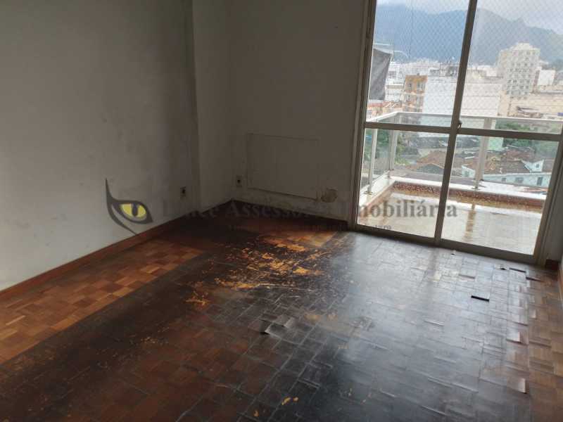 Apartamento à venda com 1 quarto, 60m² - Foto 10