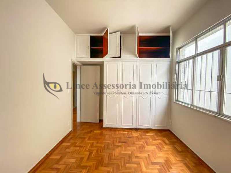 Apartamento à venda com 3 quartos, 84m² - Foto 6