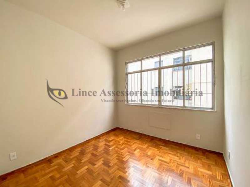 Apartamento à venda com 3 quartos, 84m² - Foto 22