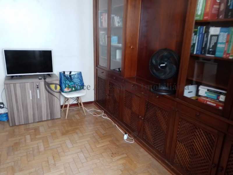 Apartamento à venda com 3 quartos, 155m² - Foto 7