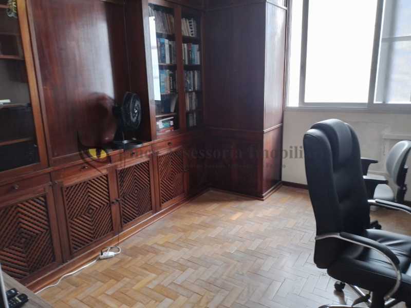 Apartamento à venda com 3 quartos, 155m² - Foto 6