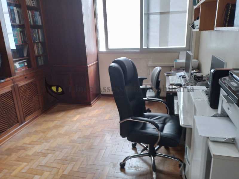 Apartamento à venda com 3 quartos, 155m² - Foto 10