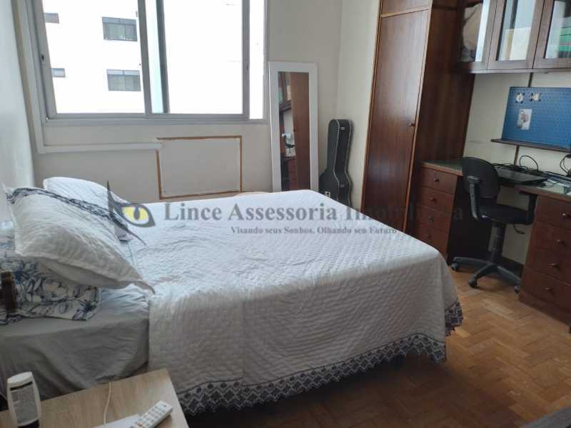 Apartamento à venda com 3 quartos, 155m² - Foto 12