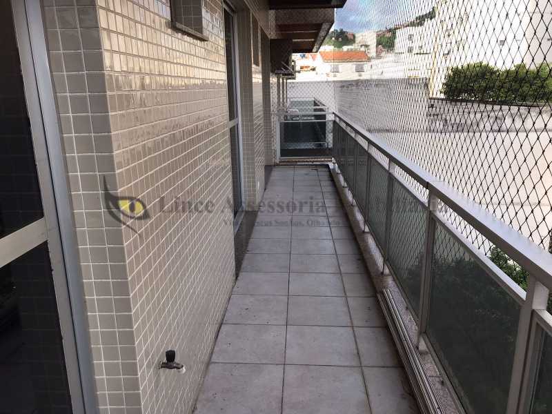 Apartamento à venda com 3 quartos, 134m² - Foto 4