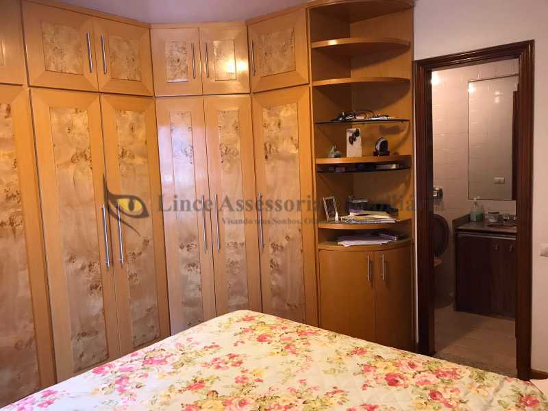 Apartamento à venda com 3 quartos, 134m² - Foto 6